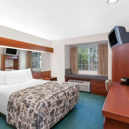 Microtel Inn & Suites By Wyndham Wellton Exterior photo